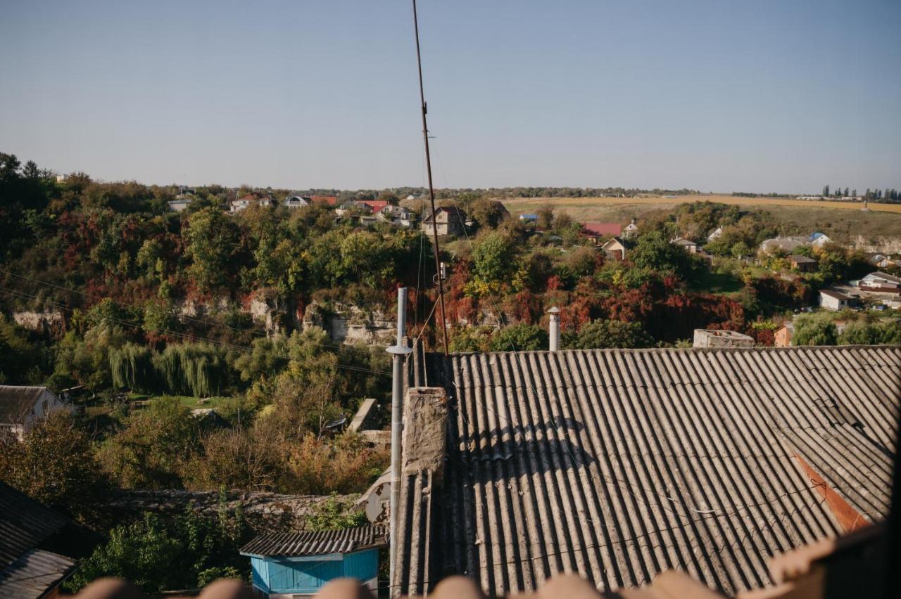 Джерело Kamianets Podilskyi Bagian luar foto