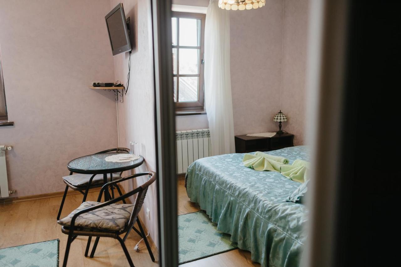 Джерело Kamianets Podilskyi Bagian luar foto
