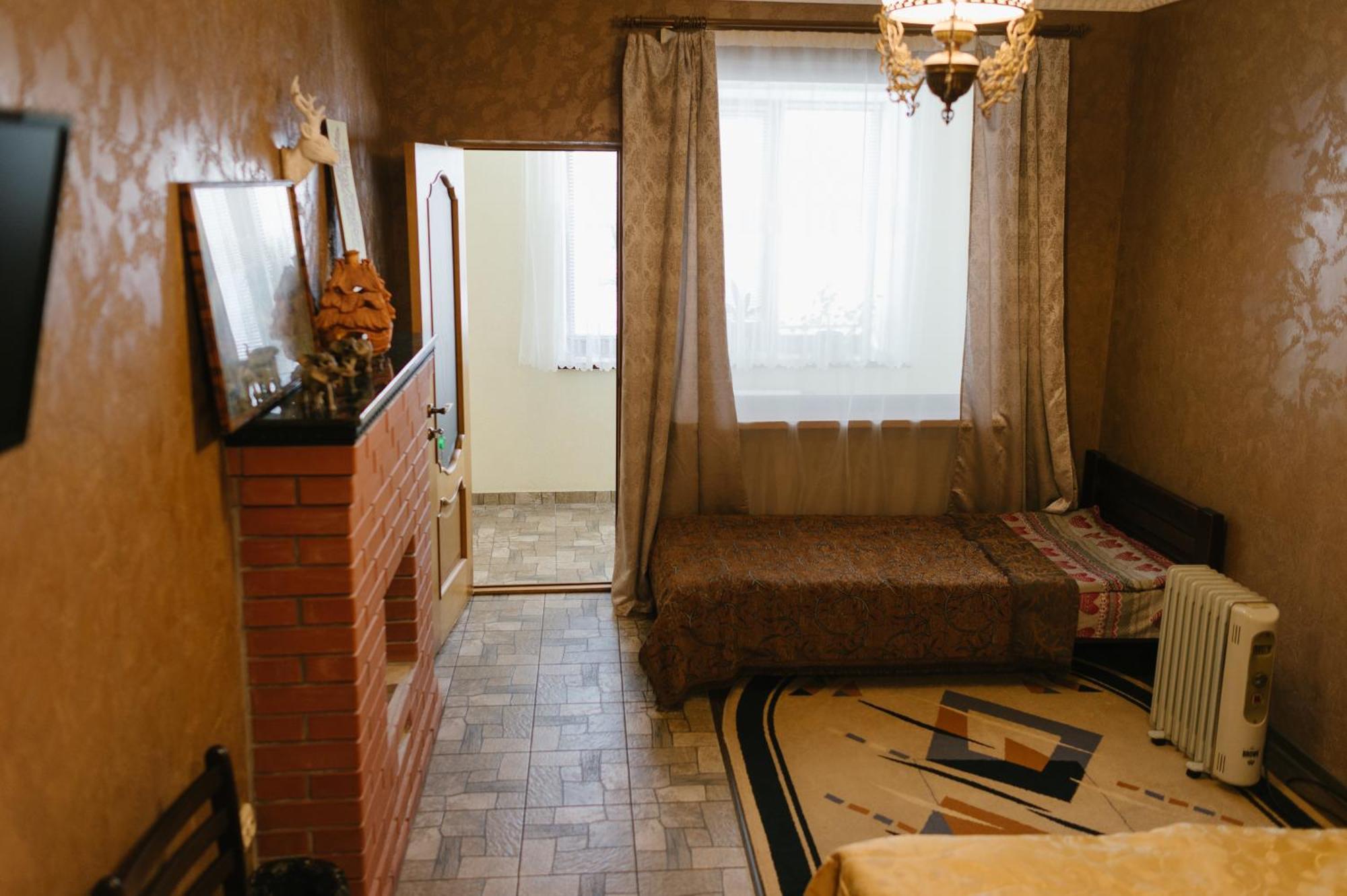 Джерело Kamianets Podilskyi Bagian luar foto